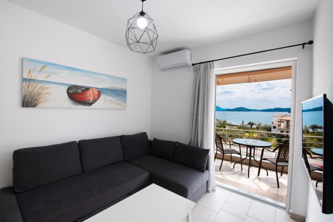 Mpm Apartment Perigiali Nydri  Buitenkant foto